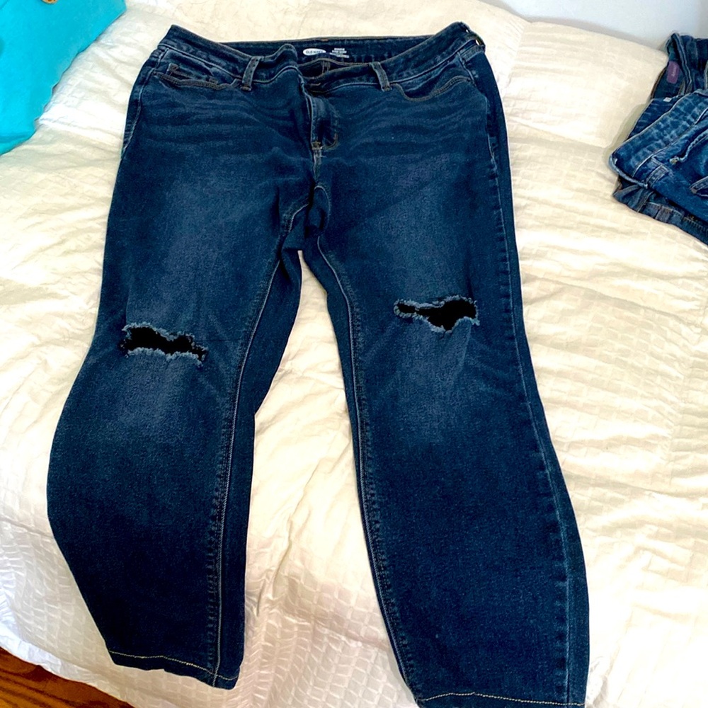 Old Navy woman’s jeans.